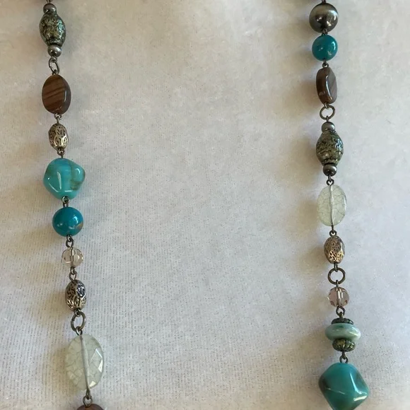 Long unique Premier Designs Necklace with very unique beads - Picture 11 of 11